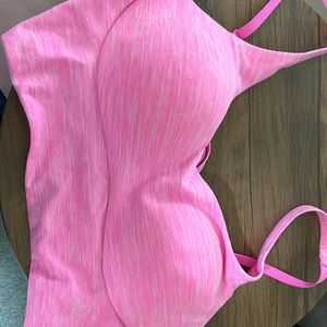 Victoria’s Secret sports bra 36C